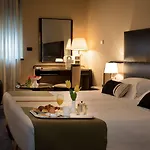 Hotel Park Ai Cappuccini 4*