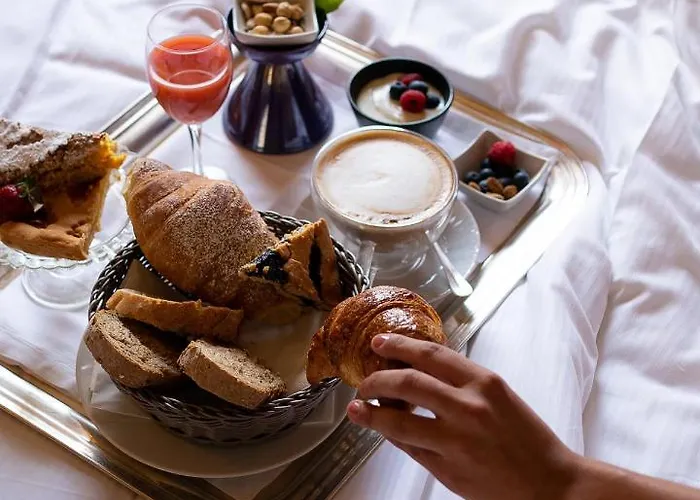 فندق Park Ai Cappuccini غوبيو