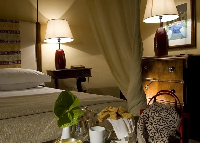 Park Ai Cappuccini فندق غوبيو